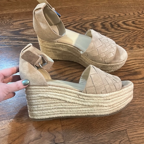 Marc Fisher Platform Espadrille Wedge Sandals - Picture 1 of 7